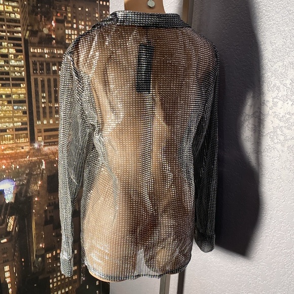 INCERUN - NWT - top: sheer black & silver l/s w collar and button cuffs - L - Picture 15 of 16